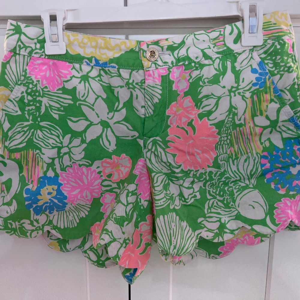 Lilly Pulitzer The Buttercup 5'Scallop Hem Short